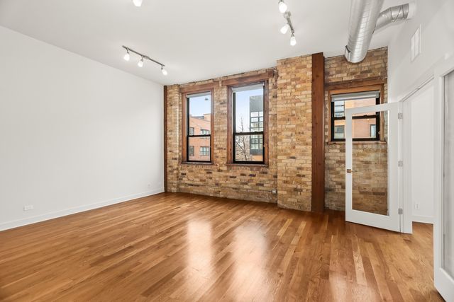 1755 N Damen Avenue 202, Chicago, IL 60647