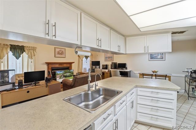 2690 W Express Lane, Lecanto, FL 34461