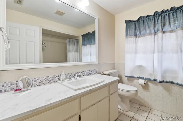2690 W Express Lane, Lecanto, FL 34461