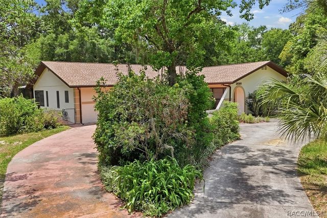 2690 W Express Lane, Lecanto, FL 34461