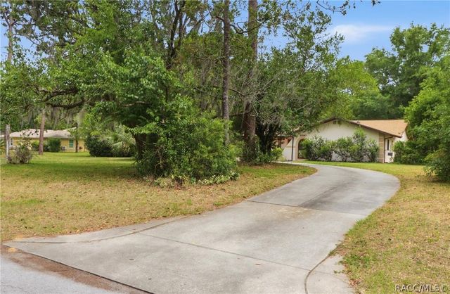 2690 W Express Lane, Lecanto, FL 34461