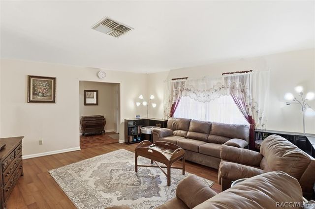 2690 W Express Lane, Lecanto, FL 34461