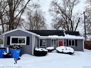 7224 Jackson Avenue, Warren, MI 48091