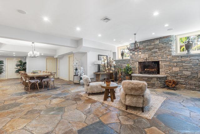 2959 Congress Street, Fairfield, CT 06824