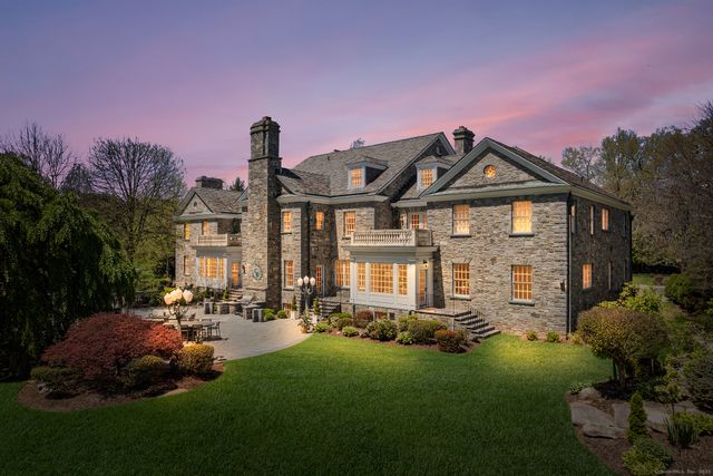 2959 Congress Street, Fairfield, CT 06824