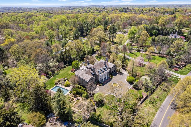 2959 Congress Street, Fairfield, CT 06824