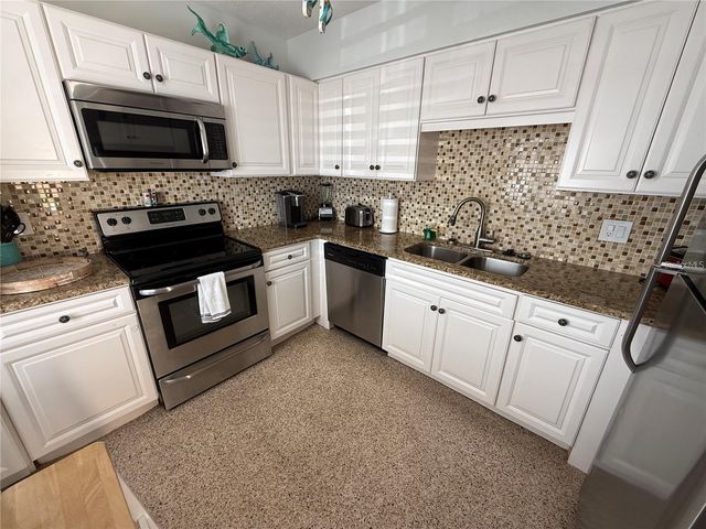 573 N ATLANTIC AVENUE 5, New Smyrna Beach, FL 32169