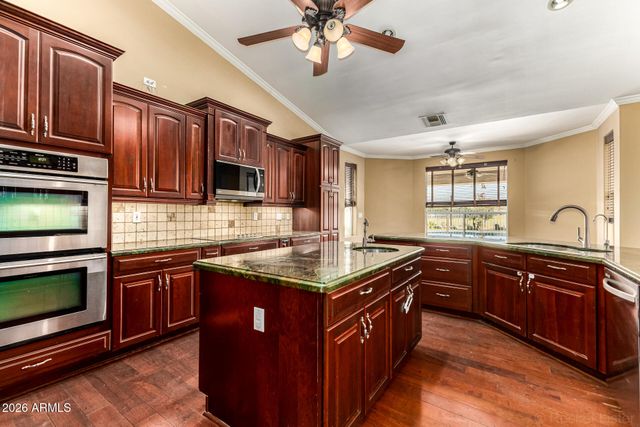 39899 N CREEKSIDE Road, San Tan Valley, AZ 85140