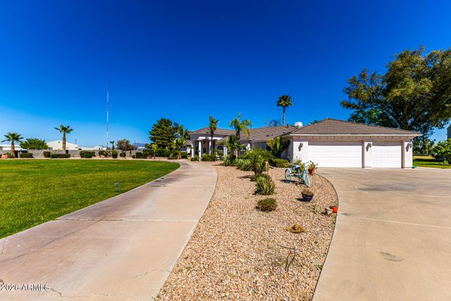 39899 N CREEKSIDE Road, San Tan Valley, AZ 85140
