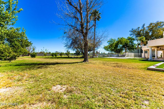 39899 N CREEKSIDE Road, San Tan Valley, AZ 85140