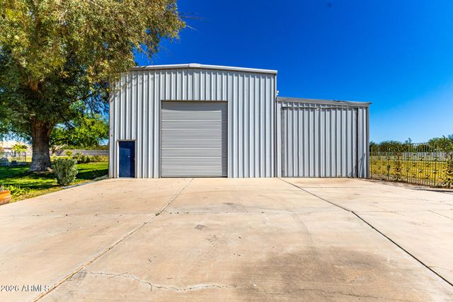 39899 N CREEKSIDE Road, San Tan Valley, AZ 85140