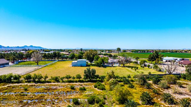 39899 N CREEKSIDE Road, San Tan Valley, AZ 85140