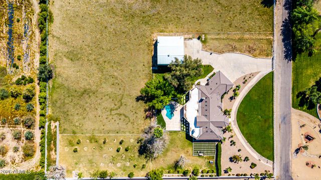 39899 N CREEKSIDE Road, San Tan Valley, AZ 85140