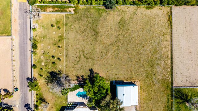 39899 N CREEKSIDE Road, San Tan Valley, AZ 85140