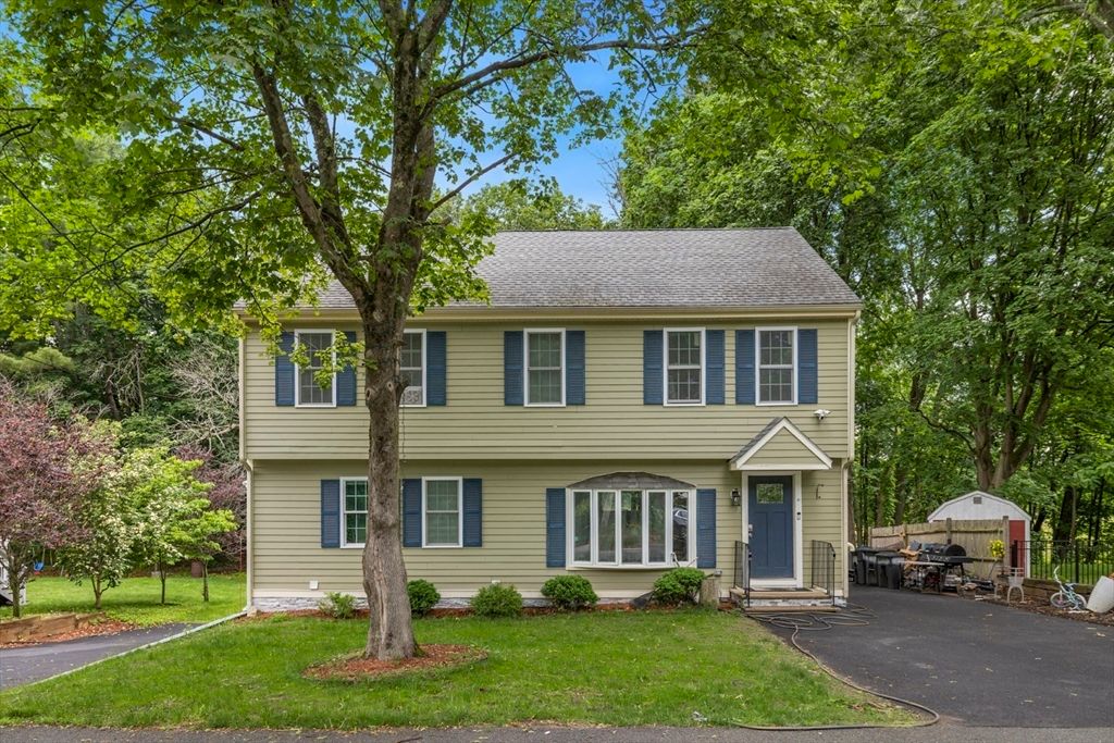 18-1/2 Cannon Hill Ave, Groveland, MA 01834