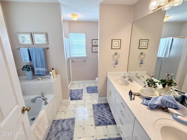 4705 Ford Road, Greenwood, FL 32443