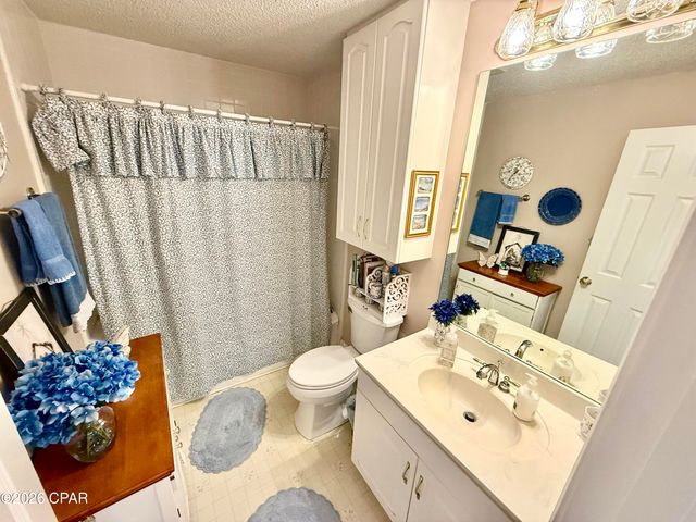 4705 Ford Road, Greenwood, FL 32443