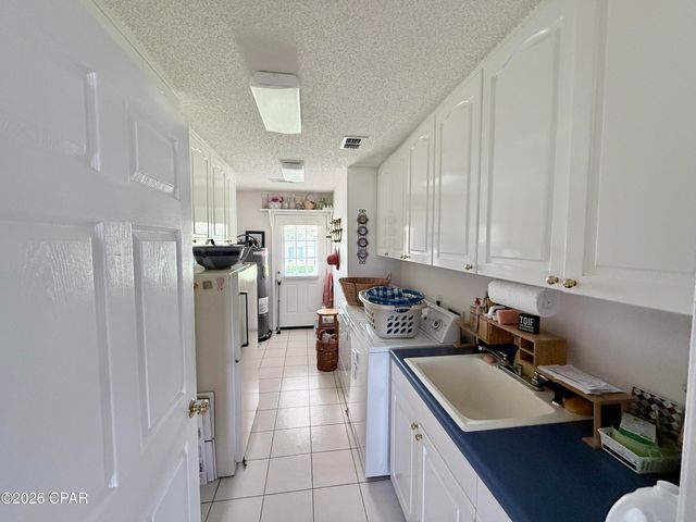 4705 Ford Road, Greenwood, FL 32443