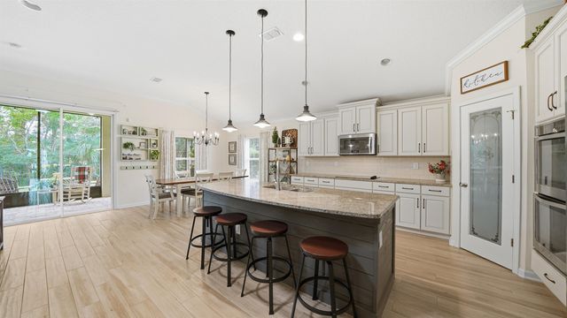 20 Country Club Harbor Cir, Palm Coast, FL 32137