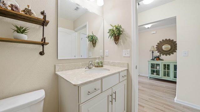 20 Country Club Harbor Cir, Palm Coast, FL 32137