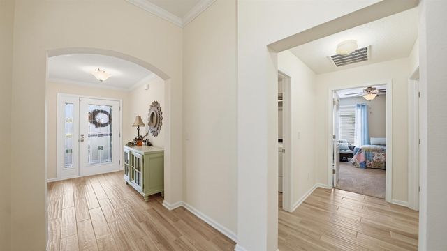 20 Country Club Harbor Cir, Palm Coast, FL 32137