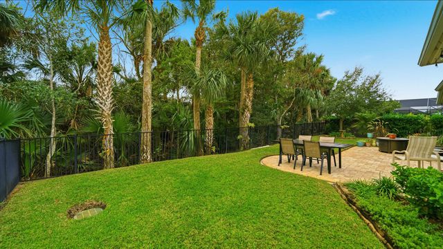 20 Country Club Harbor Cir, Palm Coast, FL 32137