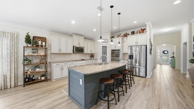 20 Country Club Harbor Cir, Palm Coast, FL 32137