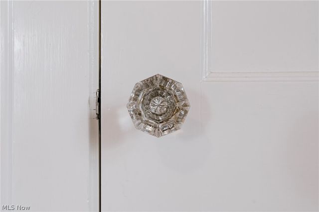 3078 Scarborough Road, Cleveland Heights, OH 44118