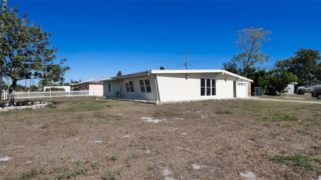 2506 ROSE AVENUE, Bradenton, FL 34207