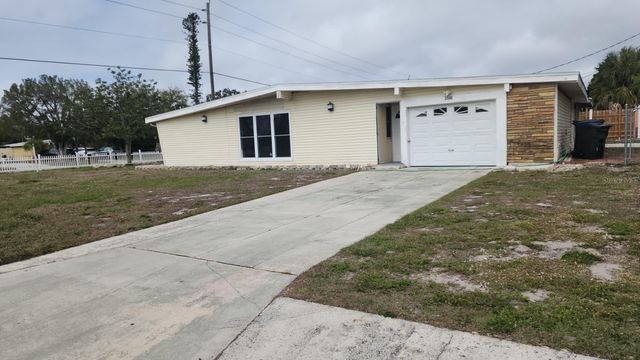 2506 ROSE AVENUE, Bradenton, FL 34207