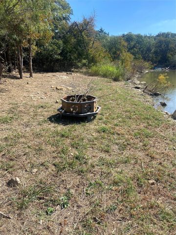 6996 Shamrock Drive, Brownwood, TX 76801