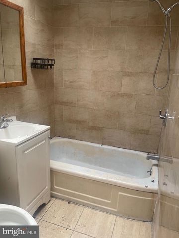 2019 DELMAR DR, Folcroft, PA 19032