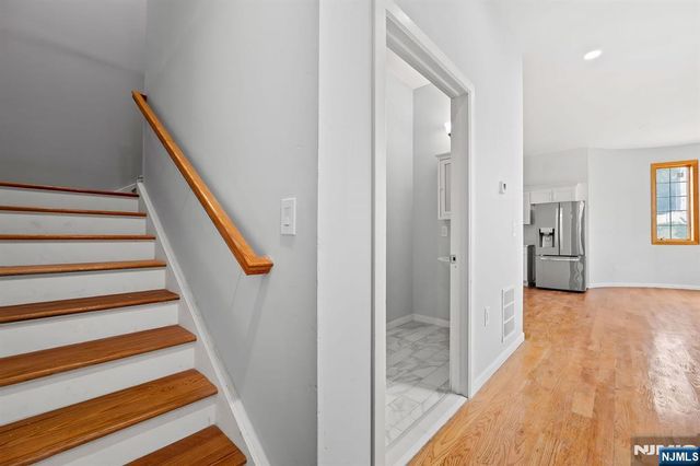 176 Union Avenue 2, Rutherford, NJ 07070