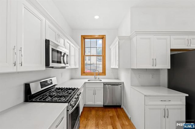 176 Union Avenue 2, Rutherford, NJ 07070