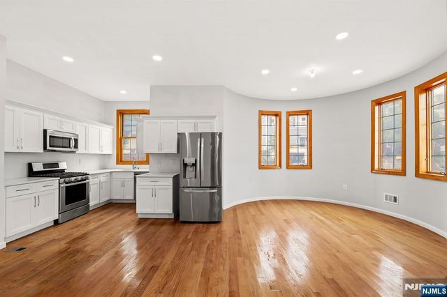 176 Union Avenue 2, Rutherford, NJ 07070