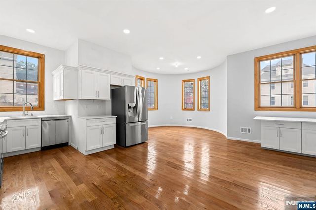 176 Union Avenue 2, Rutherford, NJ 07070