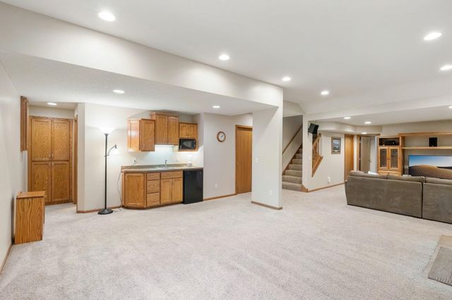 3908 143rd Street W, Rosemount, MN 55068