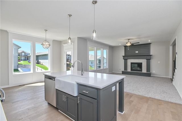 2739 W Park Street, Olathe, KS 66061