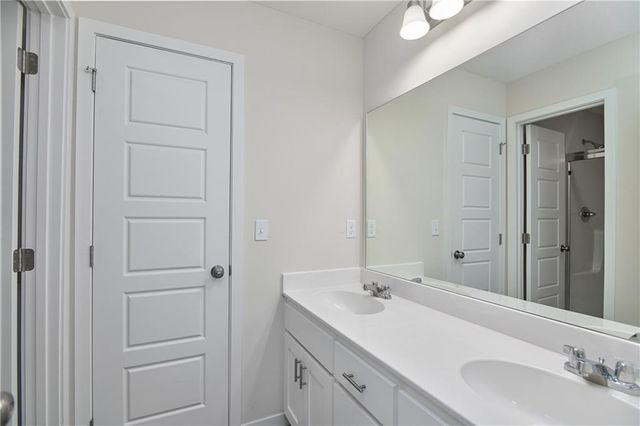 2739 W Park Street, Olathe, KS 66061