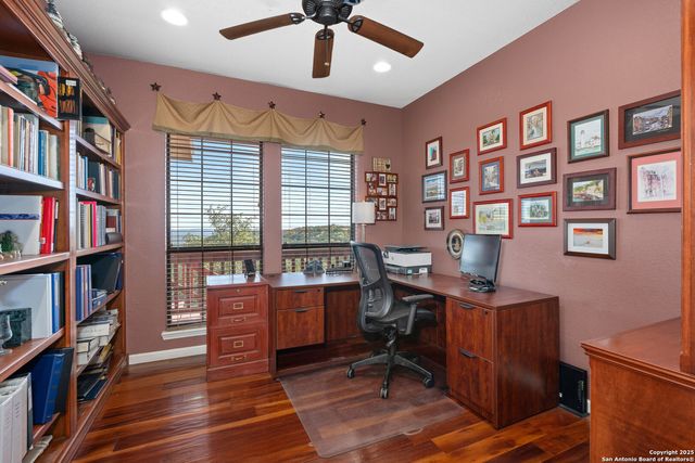 1615 S Goat Ridge, Pipe Creek, TX 78063