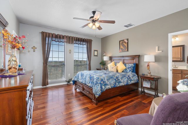 1615 S Goat Ridge, Pipe Creek, TX 78063