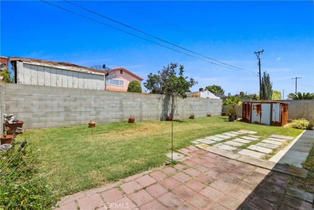 1837 E Denwall, Carson, CA 90746