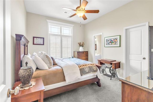 24185 W 112th Place, Olathe, KS 66061