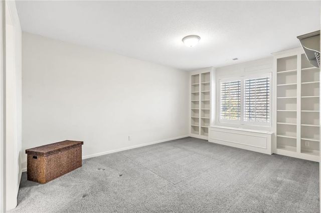 24185 W 112th Place, Olathe, KS 66061