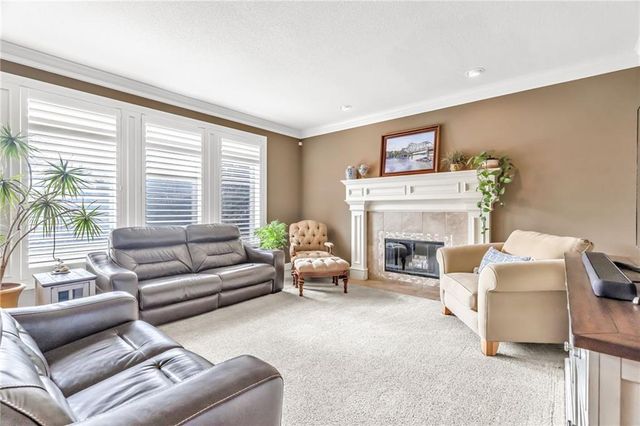 24185 W 112th Place, Olathe, KS 66061