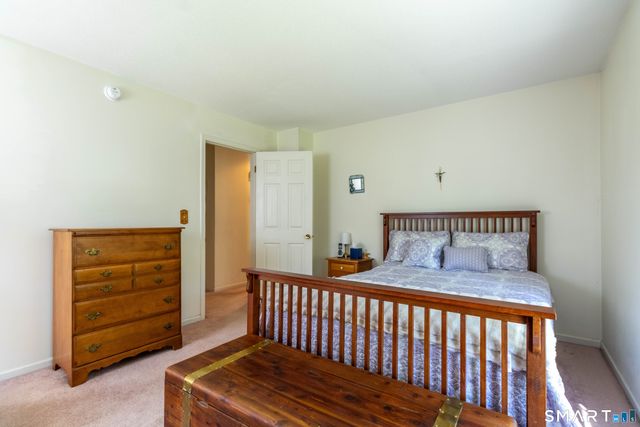 9 Newberry Lane 9, Glastonbury, CT 06033