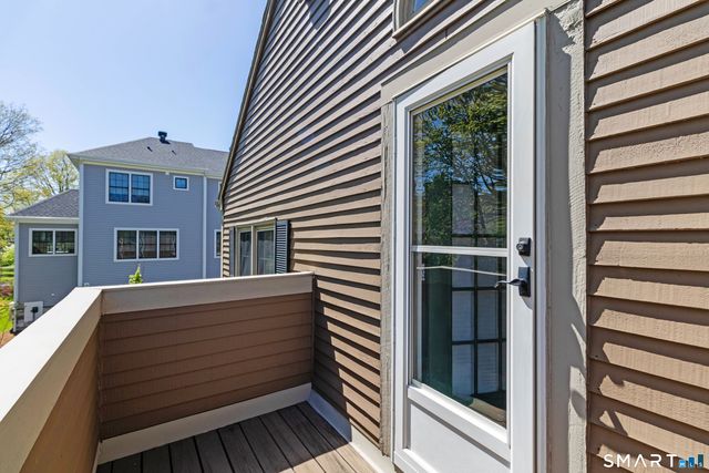 9 Newberry Lane 9, Glastonbury, CT 06033