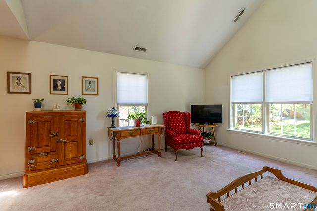 9 Newberry Lane 9, Glastonbury, CT 06033
