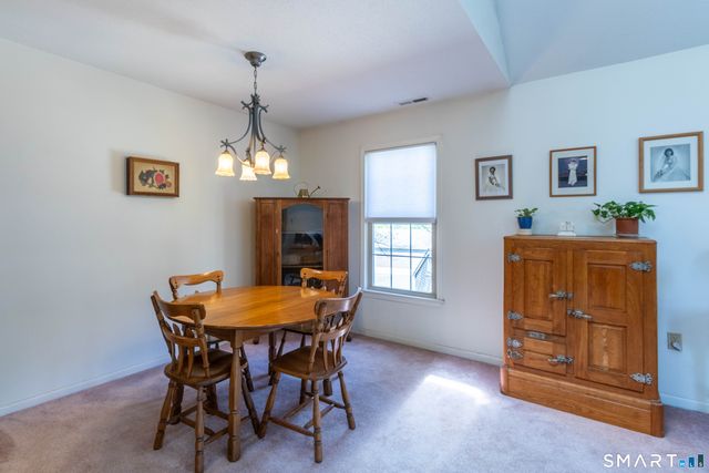 9 Newberry Lane 9, Glastonbury, CT 06033