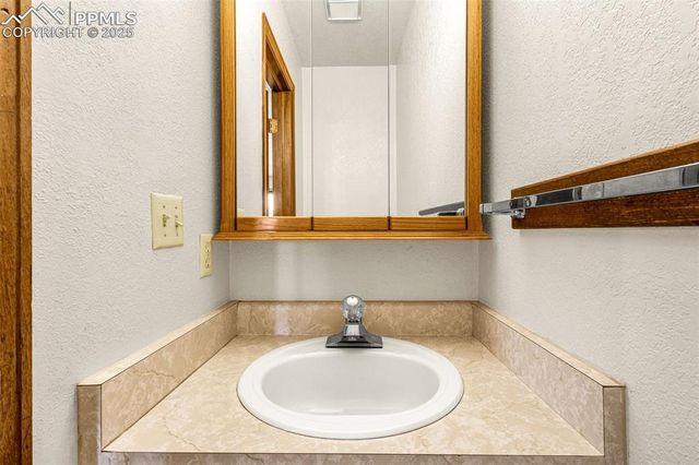 808 S 24th Street, Colorado Springs, CO 80904